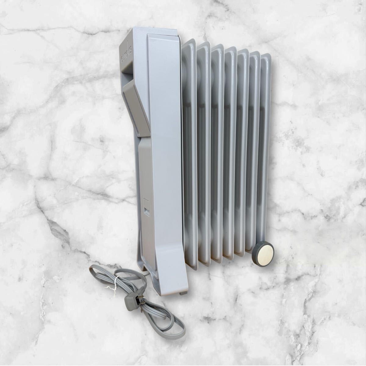 △SA 動作確認済 eureks ユーレックス オイルヒーター 暖房器具 ヒーター ホワイト LF8BS