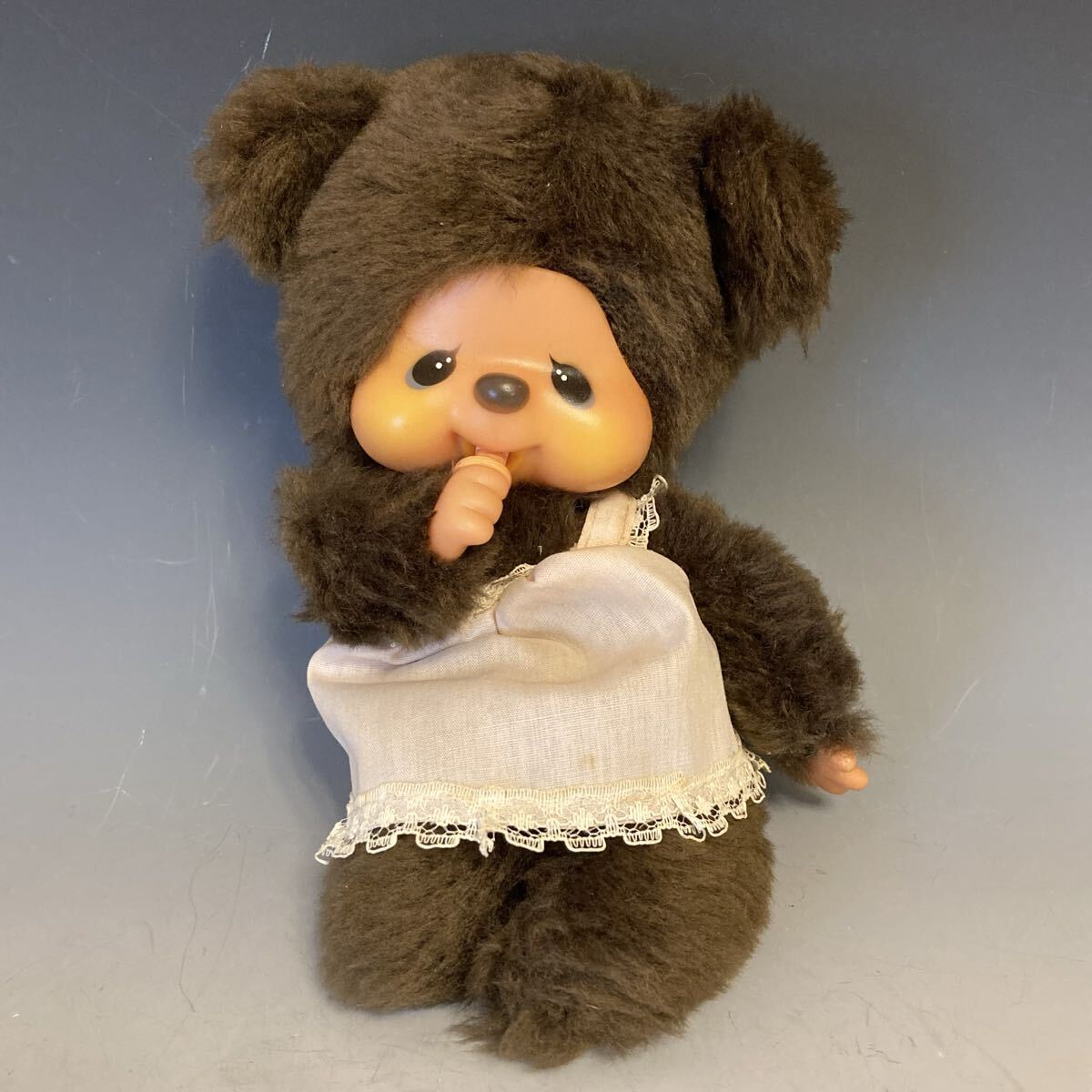 セキグチ モンチッチ ビンテージ☆くまちゃん　タグあり　淡いピンクのエプロンドレス　昭和レトロ 当時物 ぬいぐるみ 人形