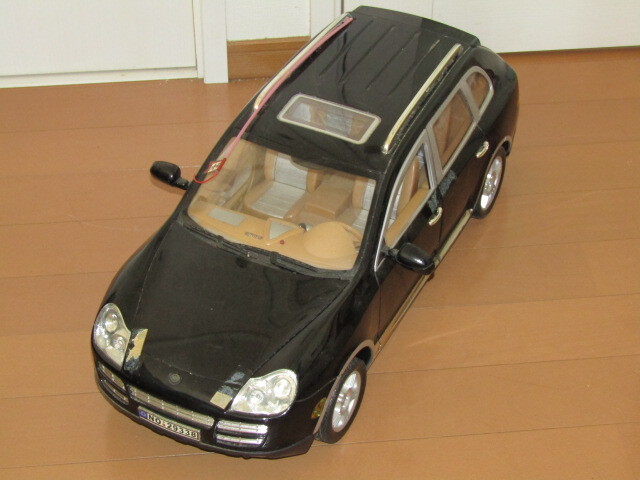 ☆HE TAI　RC/ラジコンカー　全長約70cm　完成品　ポルシェ・カイエン似☆中国製