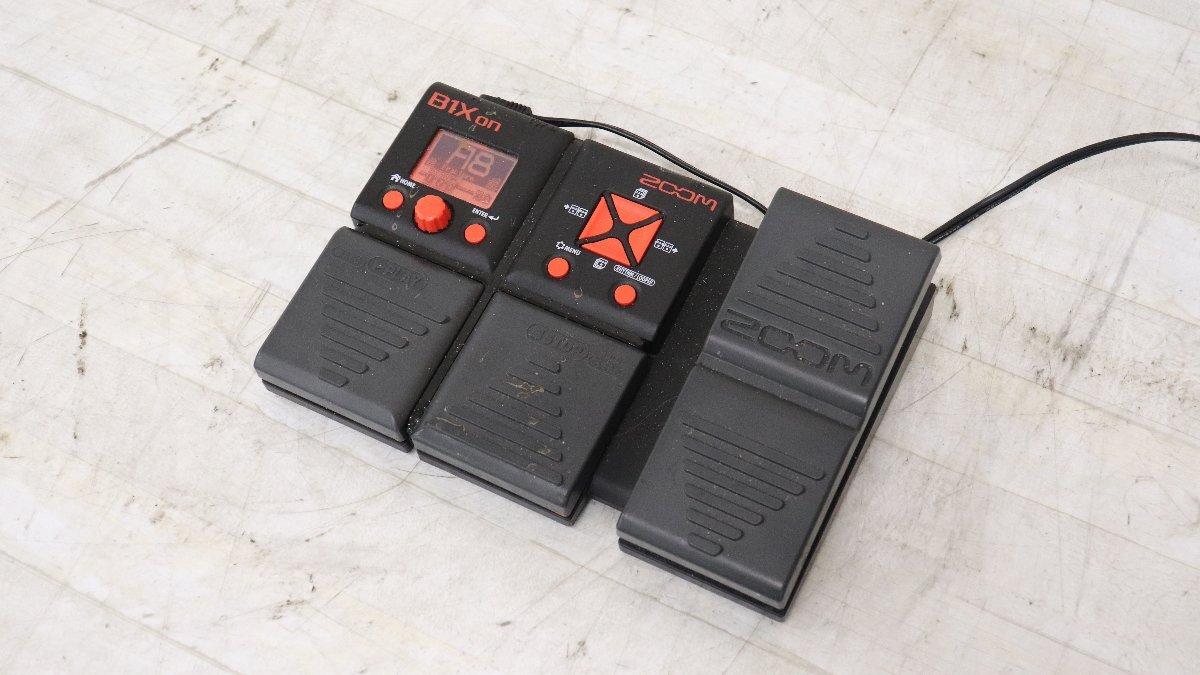 【 C 】1053 ZOOM B1Xon マルチエフェクター ズーム 元箱付き 3289805