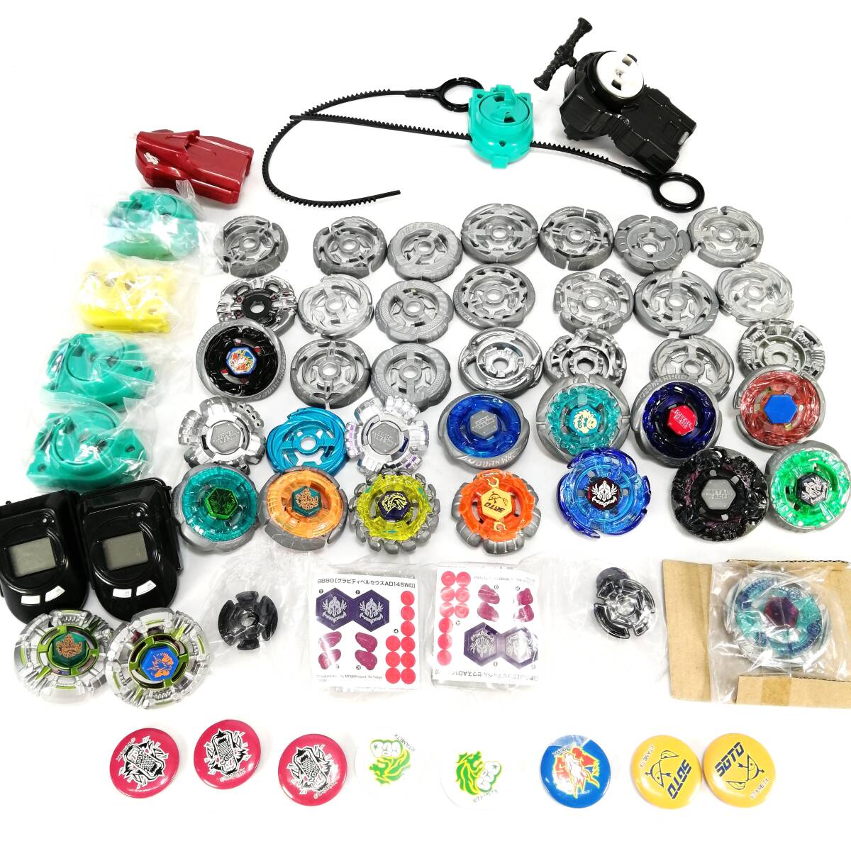 1スタ まとめ メタルファイト ベイブレード 引退品 レア ウィール ランチャー バッジ 他 大量 セット 1円