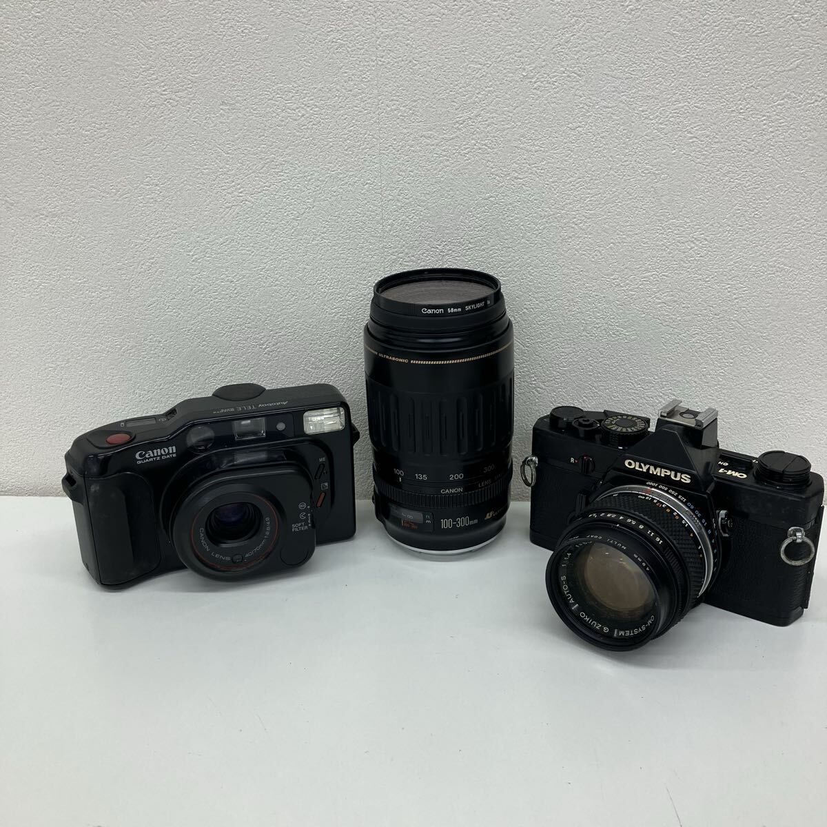 【L1692-j】 カメラ フィルムカメラ　レンズ　 OLYMPUS OM1 CANON ZOOM LENS EF 100-300mm 1:4.5-5.6 58mm skylight autoboy TELE