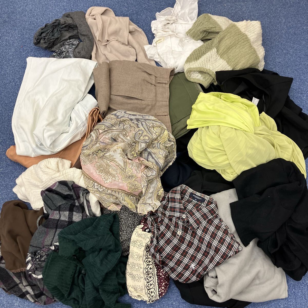 【Z1694-v】 トップス スカート ボトムス パンツ 古着　ダンボール160サイズ　春　夏　秋　冬　メンズ　レディース　大人　子ども　大量