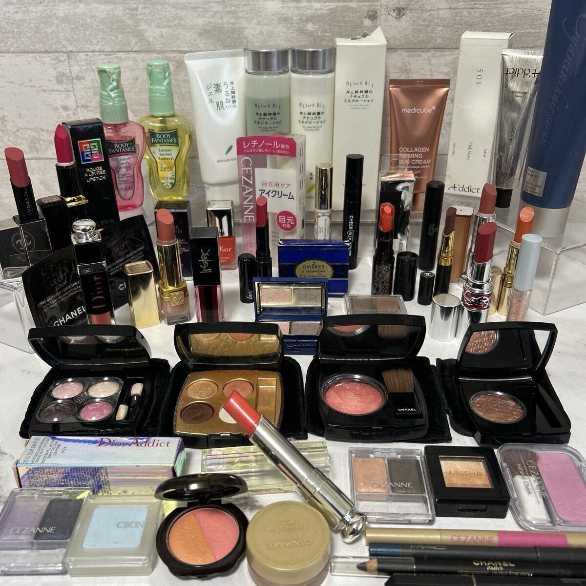 1円〜 シャネル CHANEL DIOR ディオール YSL 化粧品セット コスメセット デパコス 中古コスメ アイシャドウ ファンデーション 口紅 1スタ A