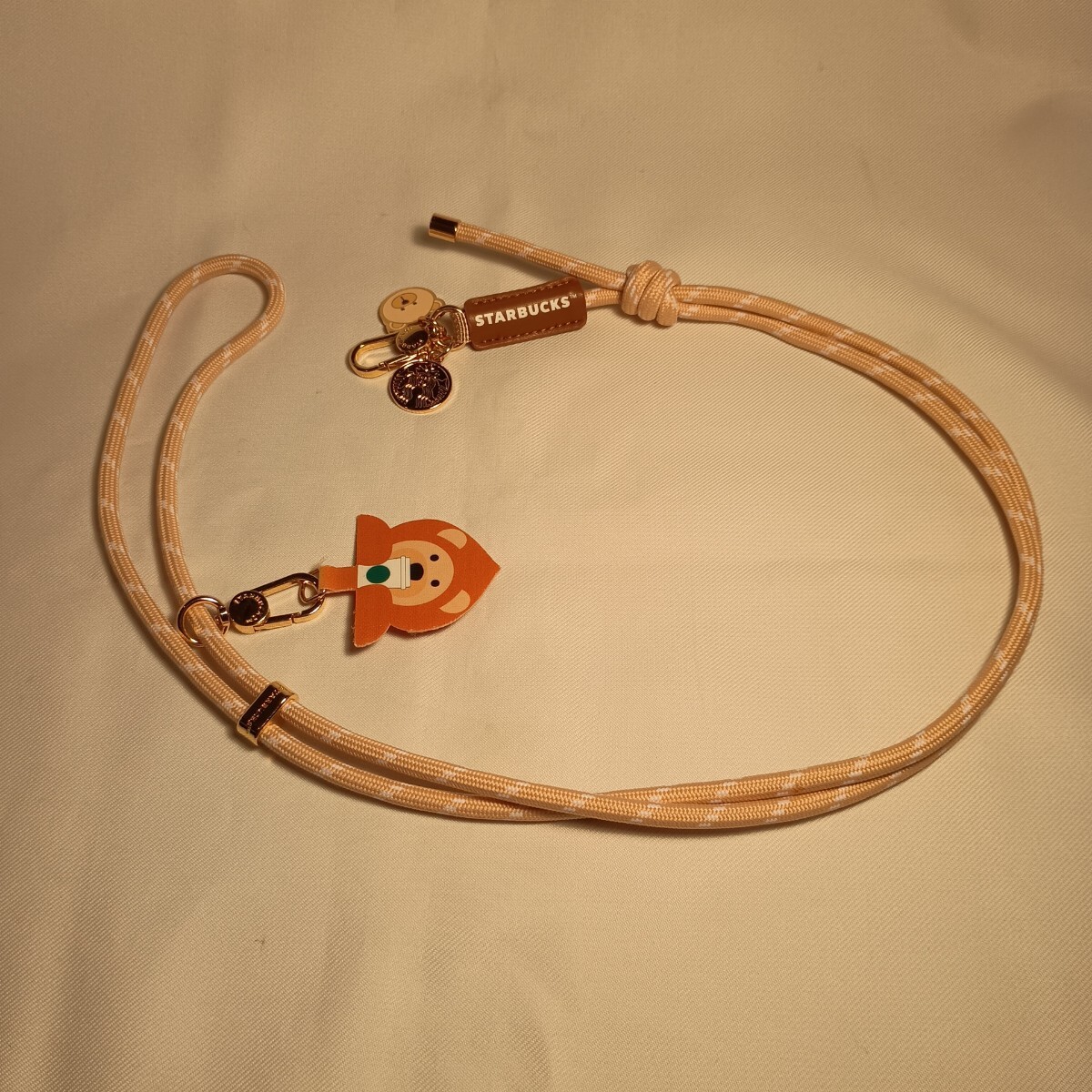 スターバックス　ベアリスタ　肩がけストラップ　中古品　ショルダーストラップ　ネックストラップ