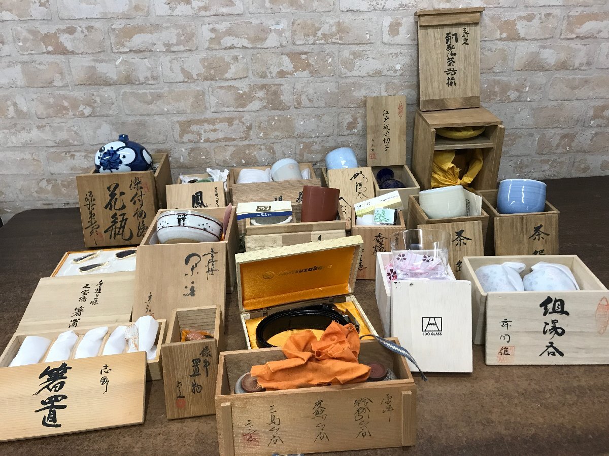 贈答品　箱入　まとめ売り　湯呑　箸置　茶盆