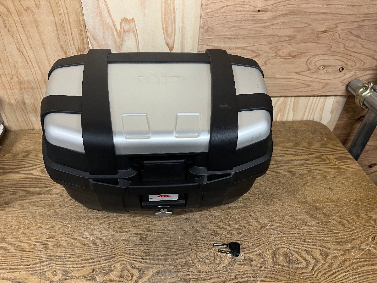 ☆中古☆ GIVI リアボックス 現状