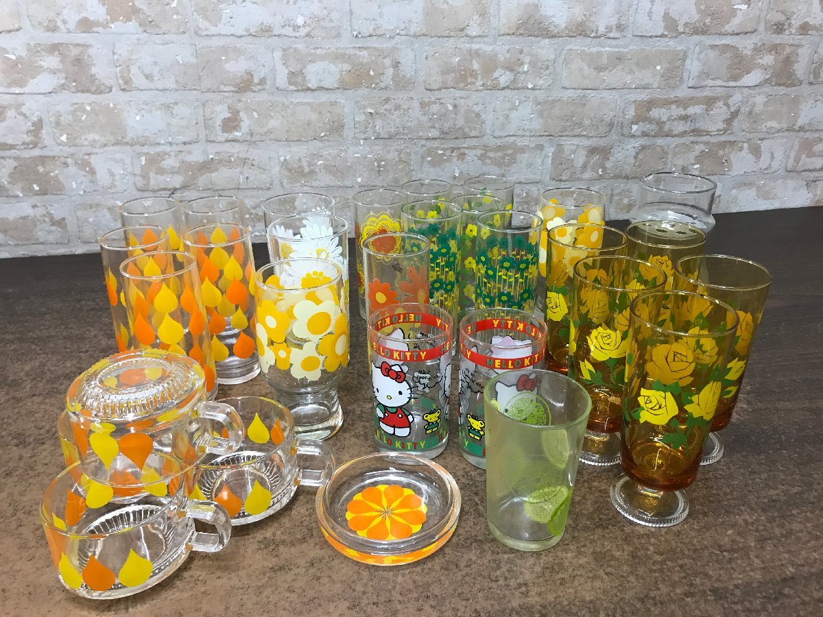 ☆中古品☆　レトログラス　まとめ売り　花柄　脚付きグラス　レトログラス　昭和レトロ