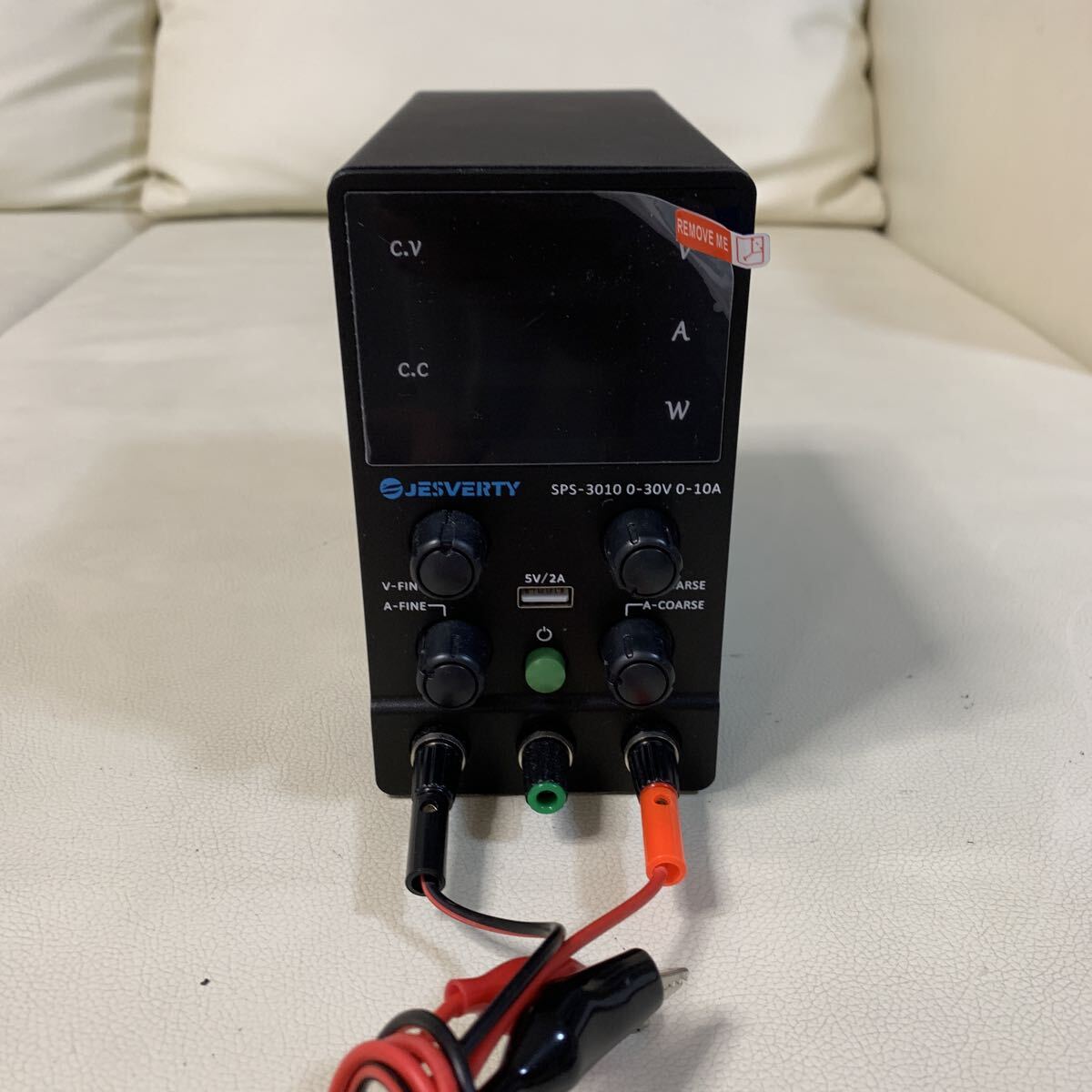 ☆IS-0330ミ60 Jesverty 直流安定化電源　SPS-3010 電圧確認済☆