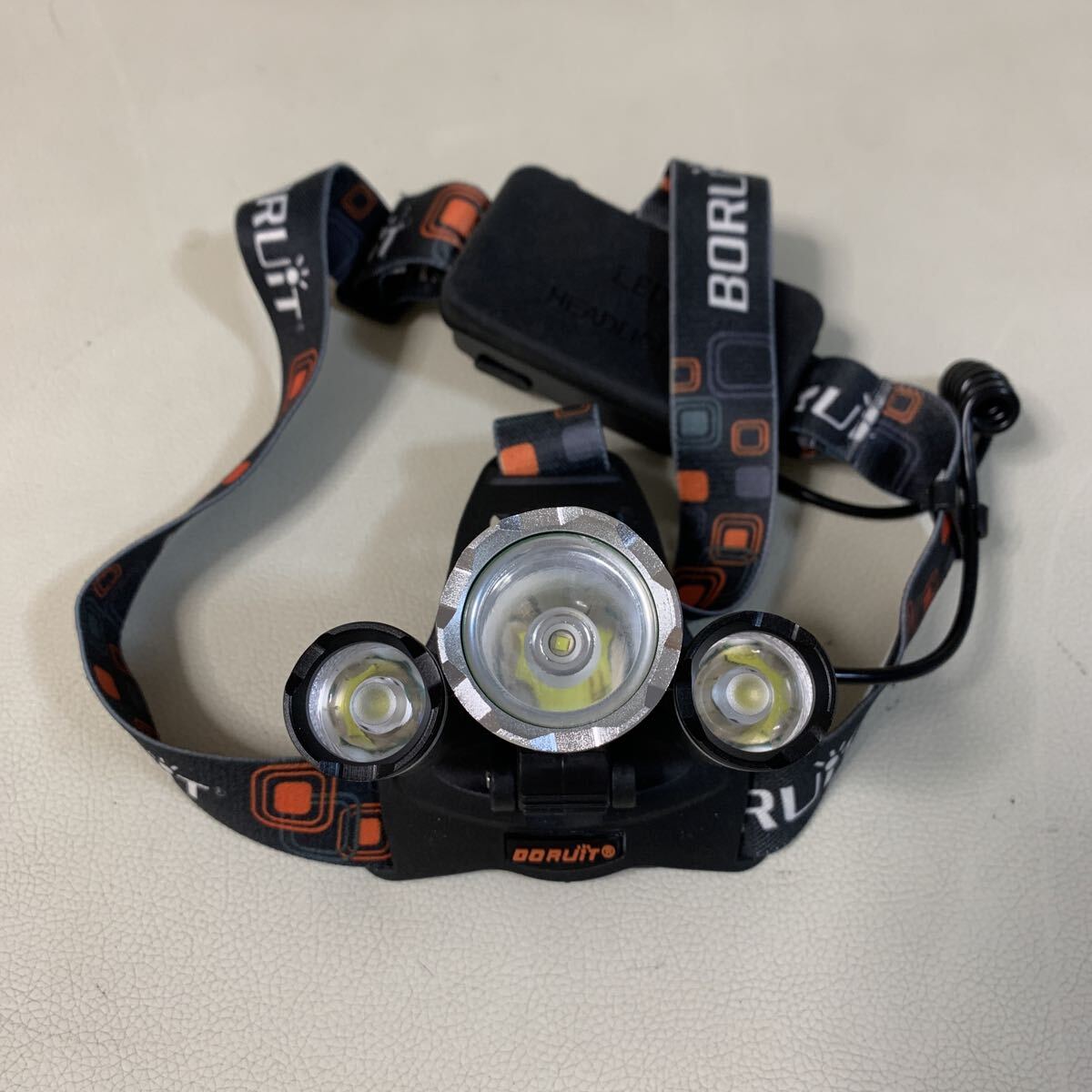 ☆IS-0330ム60 BORUIT ヘッドライト LEDヘッドライト RJ-3000 バッテリー欠品 動作未確認☆