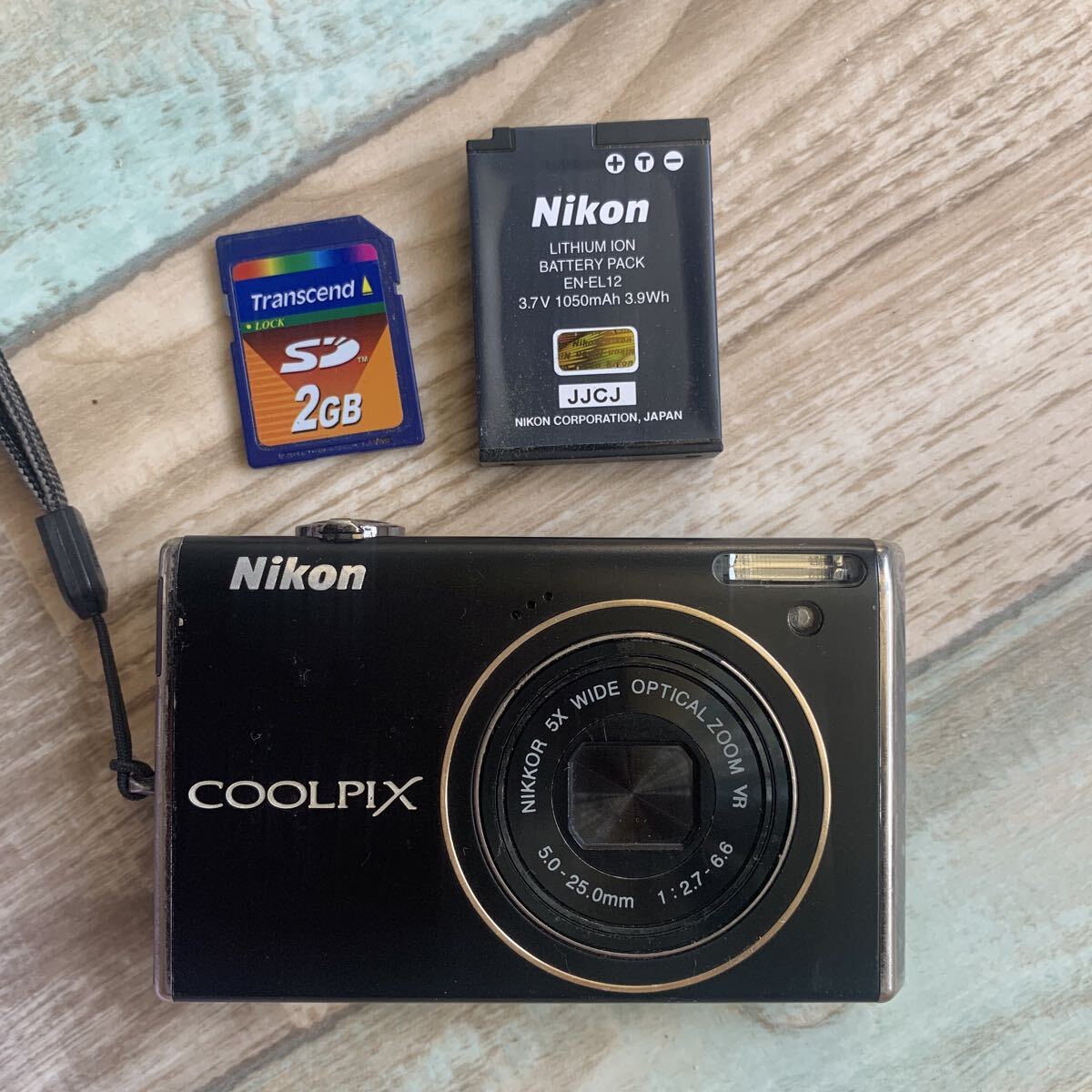 Nikon COOLPIX S640 デジカメ