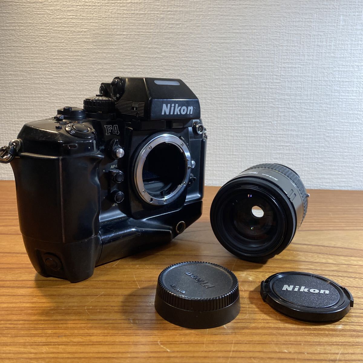 Nikon F4 ニコン フィルムカメラ　AF 35-105mm