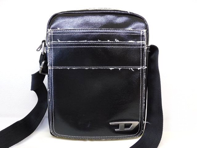 DIESEL ディーゼル ■ ショルダーバッグ 黒 ブラック メンズ □8D ム100
