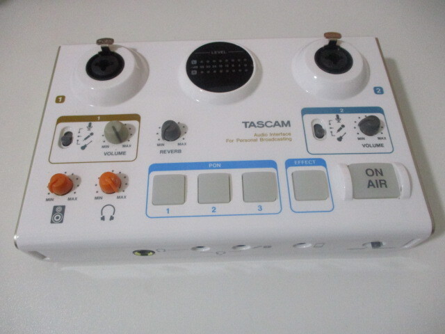 通電確認済 TASCAM MiNiSTUDIO CREATOR US-42 オーディオインターフェース ジャンク f95