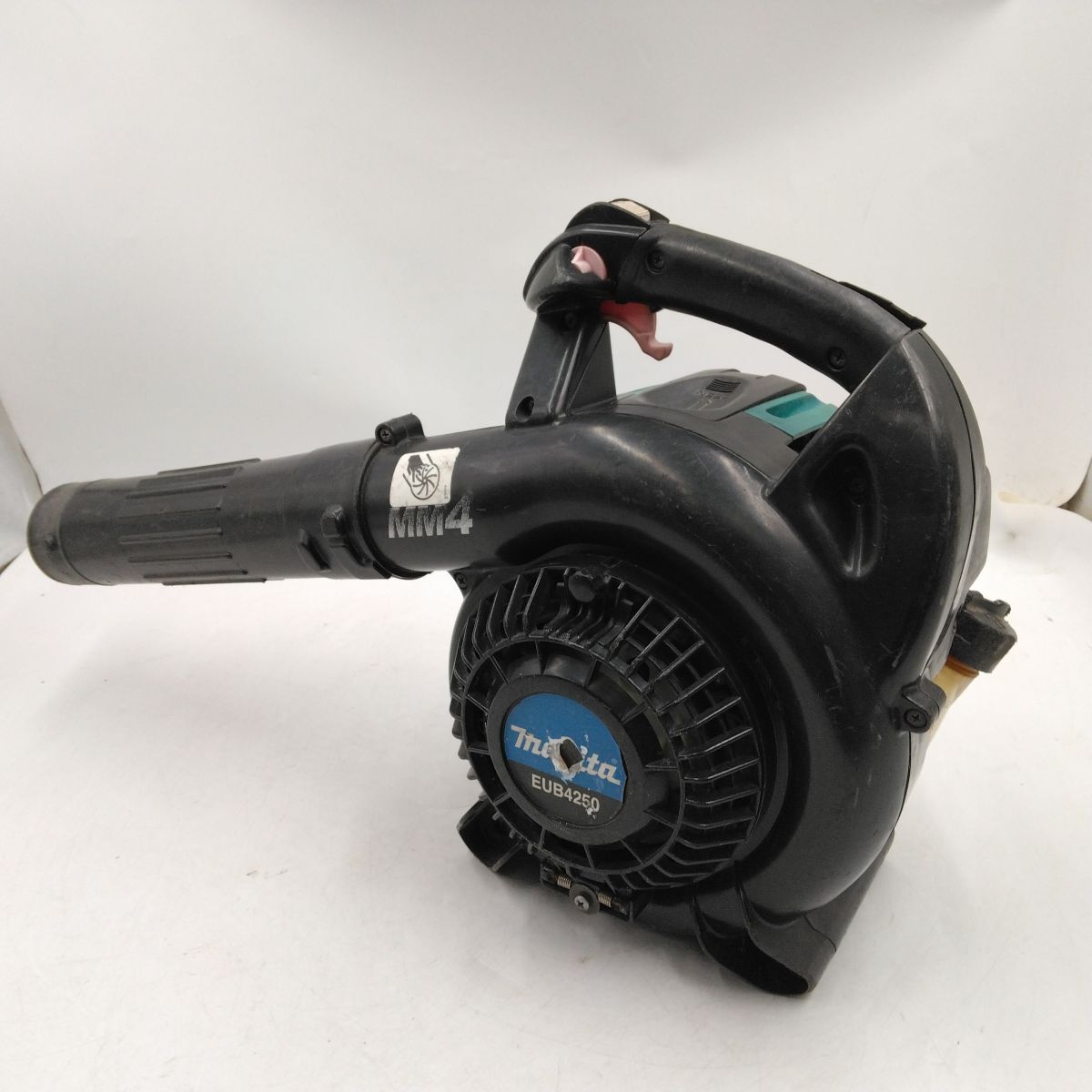 Makita マキタ MM4 エンジンブロワ 4ストローク 排気量24.5mL 吹き飛ばし 手持ち式 低騒音 低燃費 無鉛ガソリン 園芸工具 集じん EUB4250