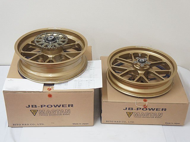 4950【トライアンフ スラクストン 1200R 2017年式 より取り外し BITO R＆D MAGTAN ホイール 前後 (3.50-17 5.00-17)】バイク 部品 パーツ