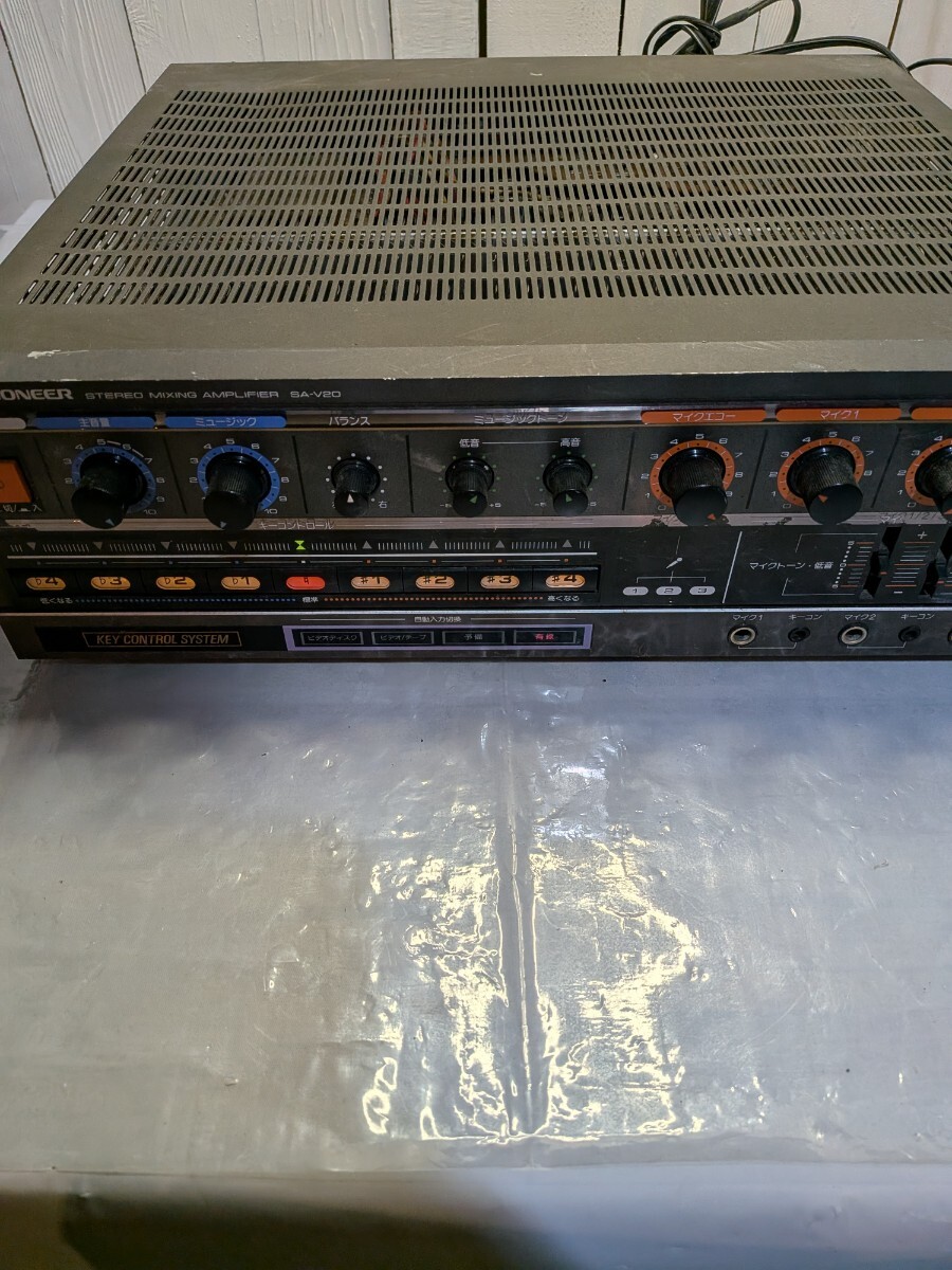 PIONEER STEREO MIXING AMPLIFIER SA-V2O A-38