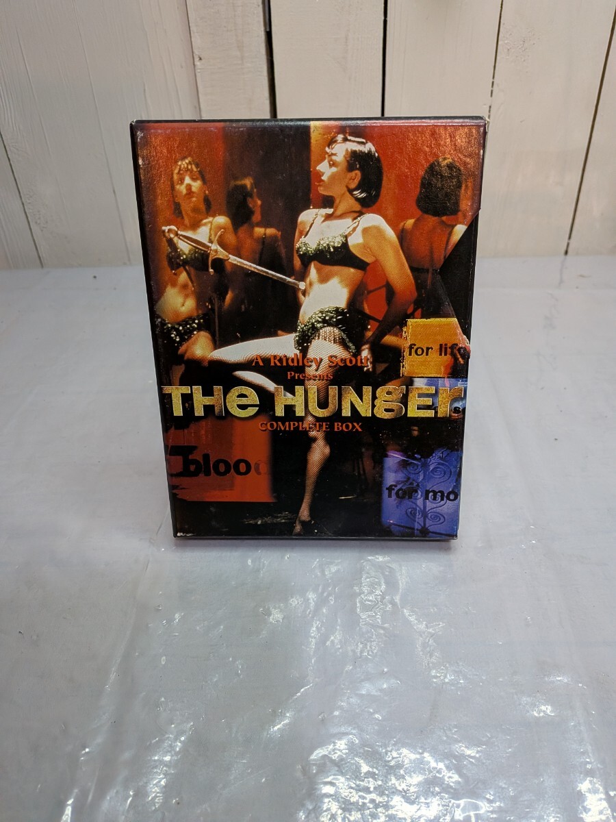 THE HUNGER COMPLETE BOX DVD リドリー・スコット　帯付き　リーフレット付き　A-316