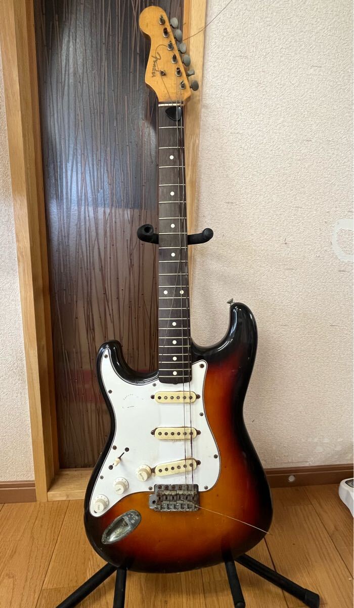 W0494② Fender フェンダー ストラトキャスター エレキギター ケース付