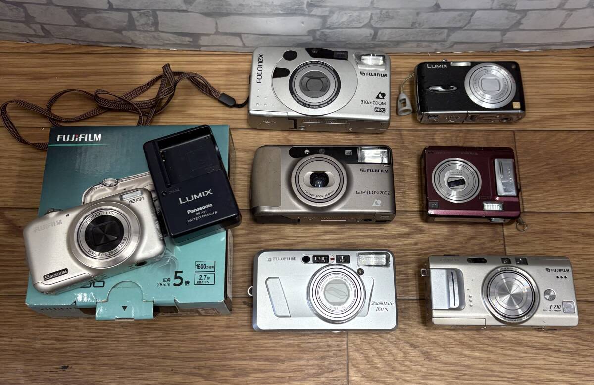 【KAMERA5.0413B】1円スタート！！　FUJIFILMデジタルカメラ　まとめ売り　動作未確認　ジャンク