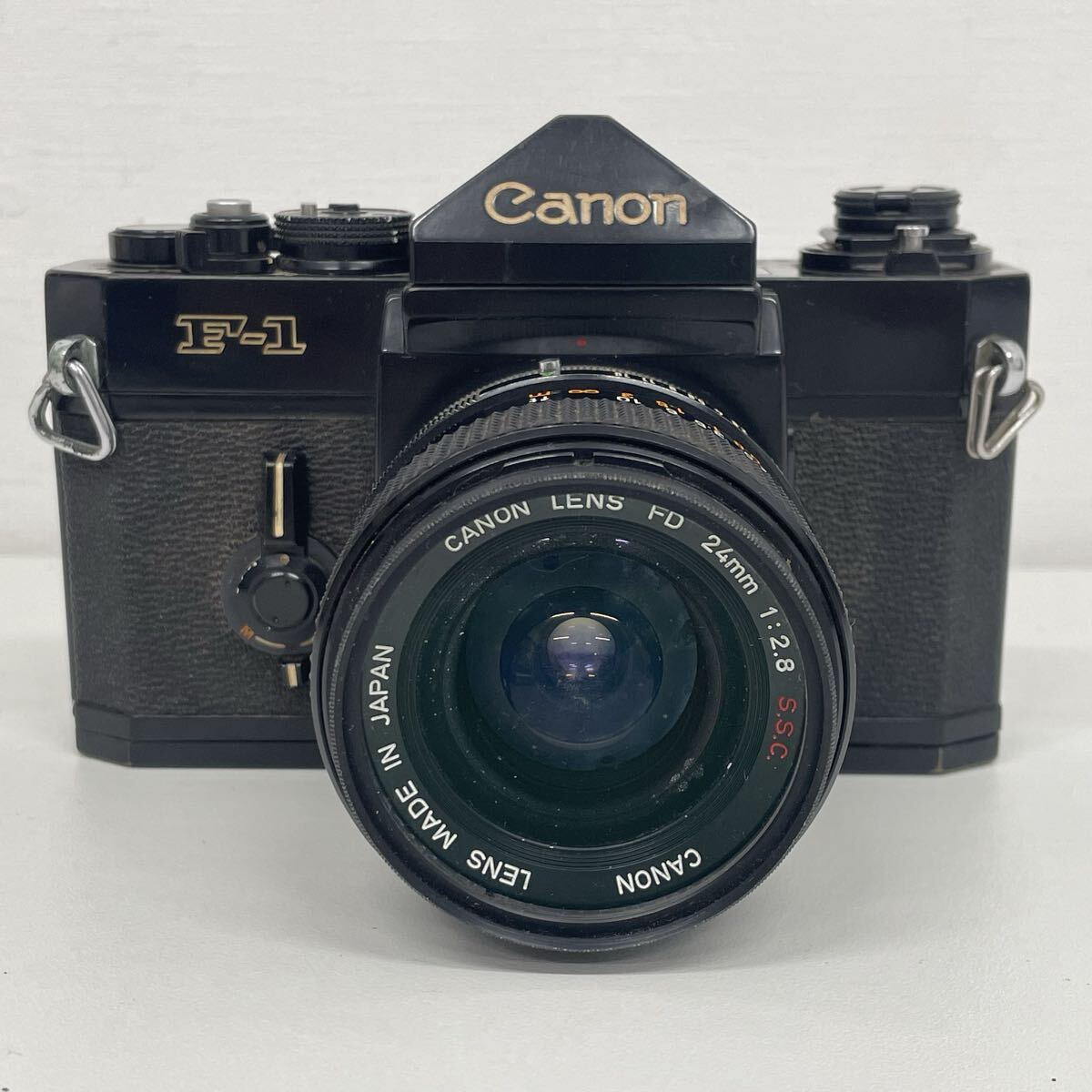 CANON 旧 F-1 前期 + FD 24mm F2.8 S.S.C. キヤノン フィルム一眼レフカメラ ボディ/レンズ　　413T22000
