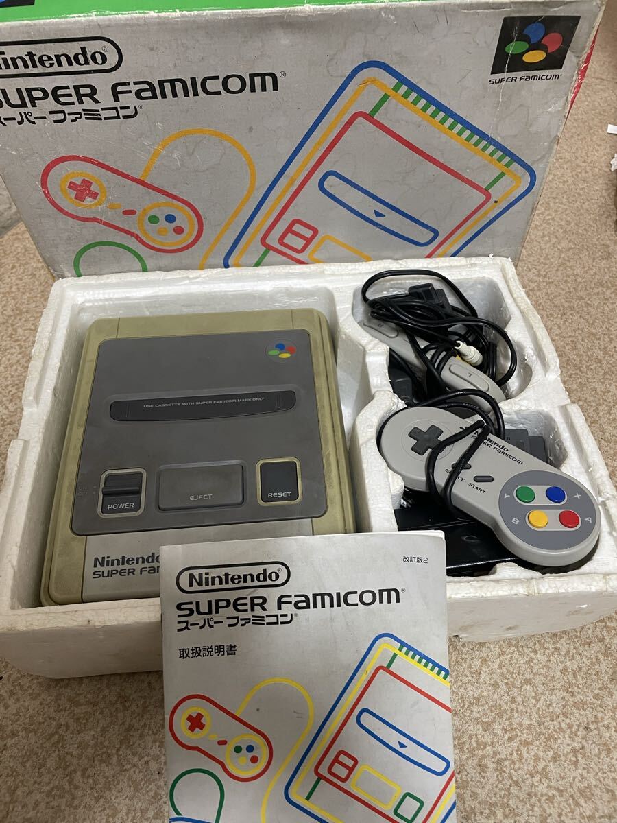 任天堂 スーパーファミコン箱付 コントローラー ゲーム機