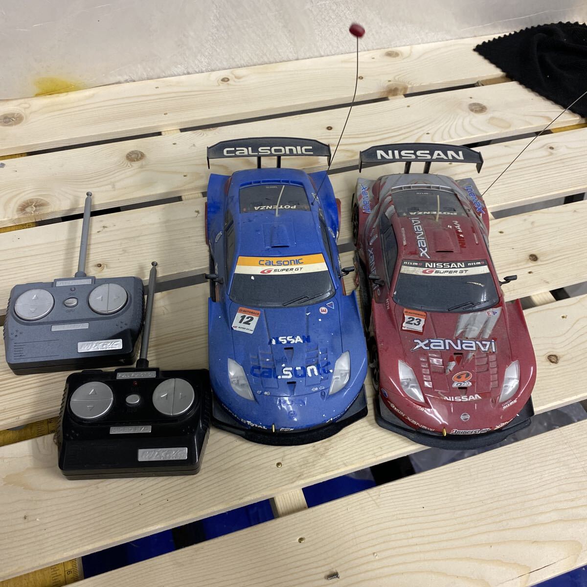 MJX R/C Technicラジコンカー NISSAN CALSONIC XANAVI GT-R 2台セット コントローラー付