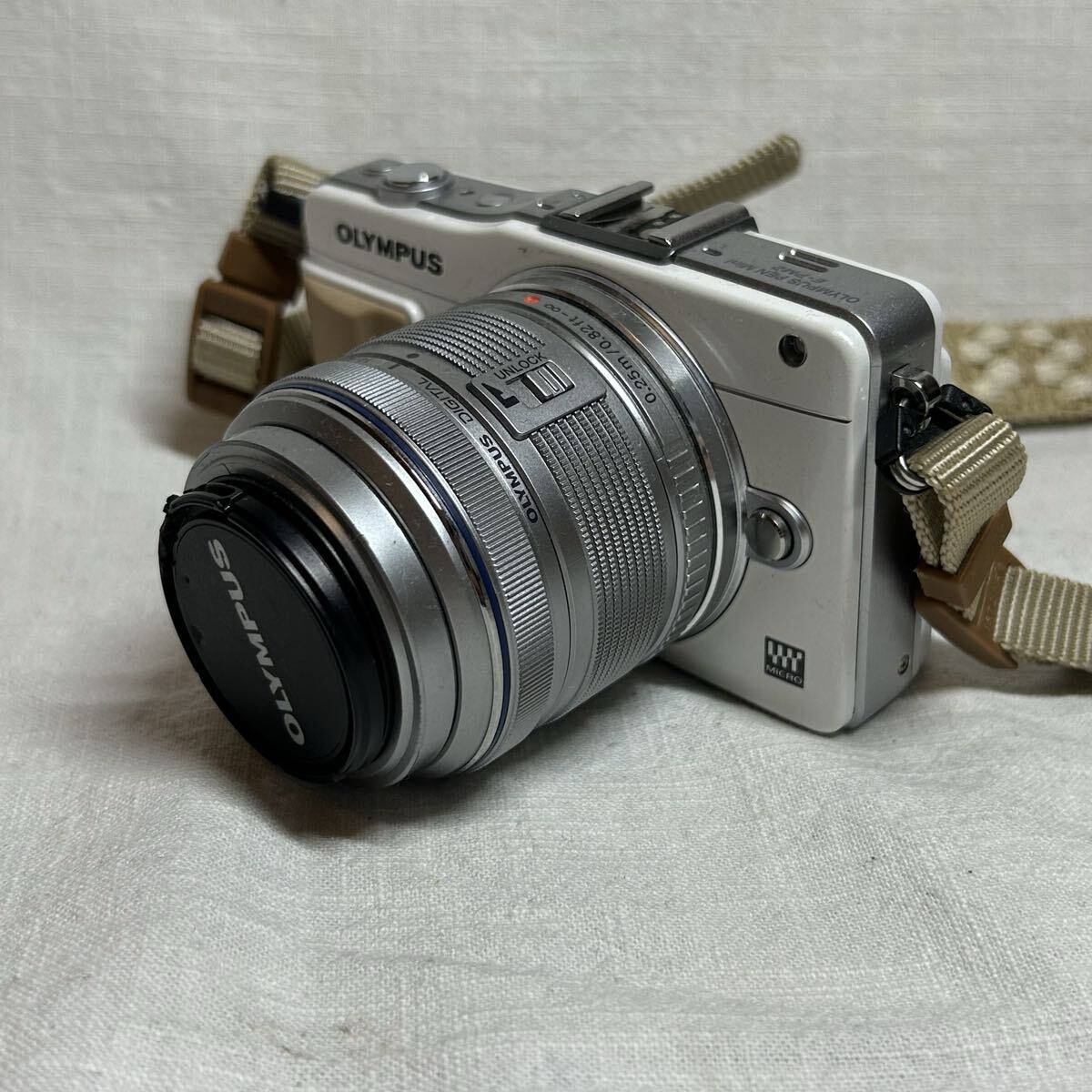 【美品カメラ】 OLYMPUS オリンパス ミラーレス一眼カメラ PEN mini E-PM2 レンズ付き 14-42mm 