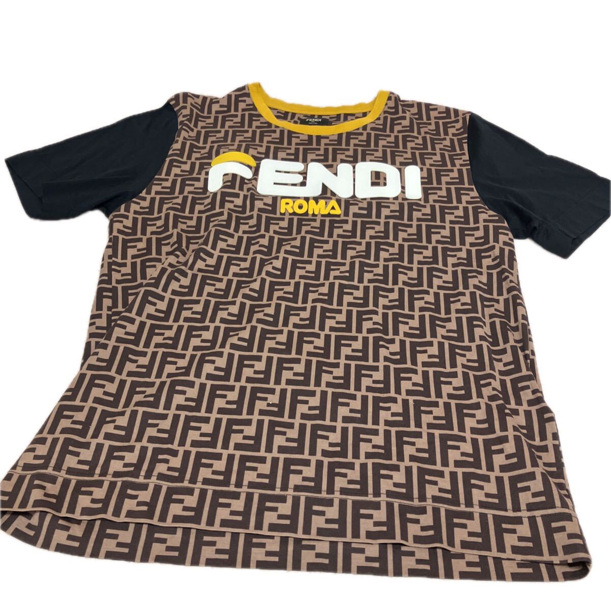 A0315 正規品 FENDI メンズ Tシャツ XS FY0936 A65H 送料一律230円