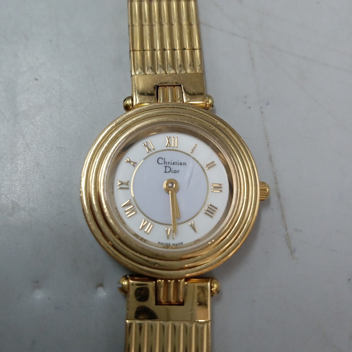 F Christian Dior クリスチャンディオール 腕時計 クオーツ ラウンドフェイス 文字盤ホワイト ゴールド 3051 傷有り 動作未確認 