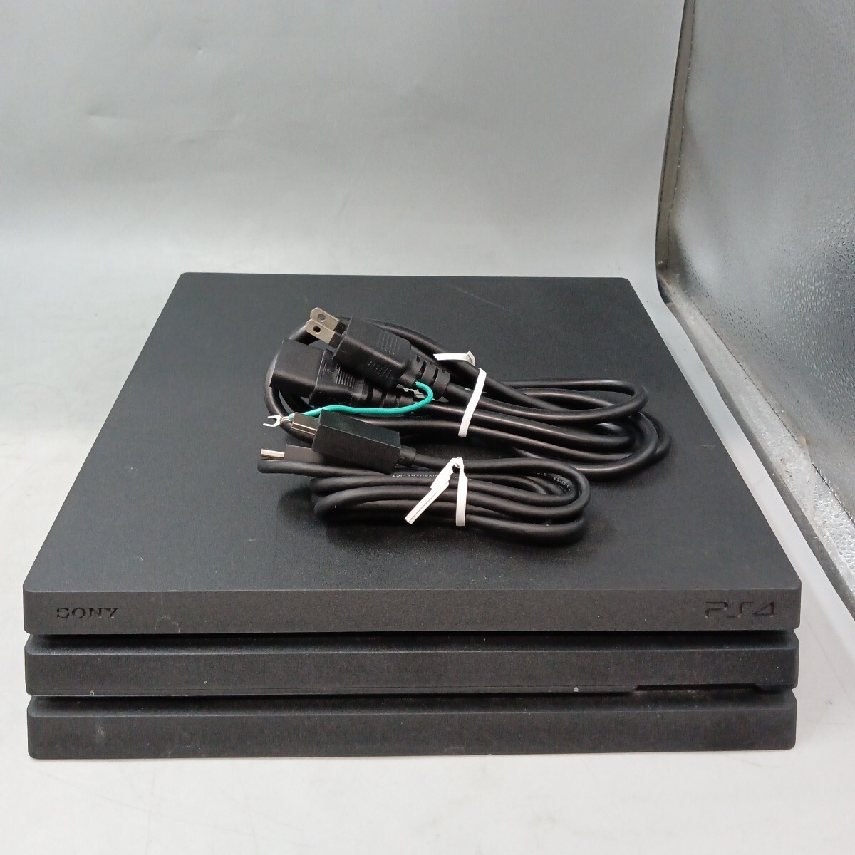 A PS4 Pro プレイステーション4 プロ CUH-7100B ブラック 03-27452482-5727268 通電確認済