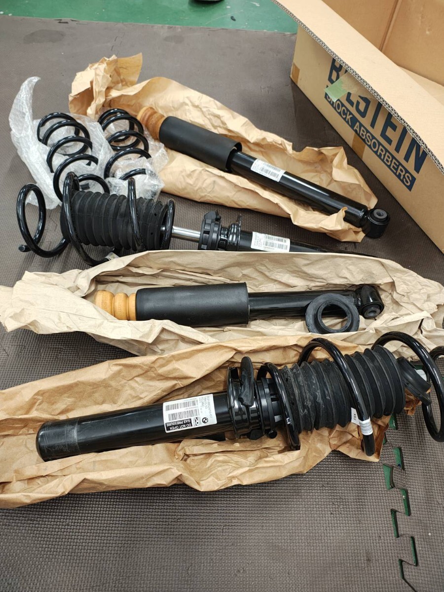 D BMW F30 / F31 3シリーズ スプリング.ショックアブソーバーセット.ダンパーなど 6点まとめ [使用期間2週間]