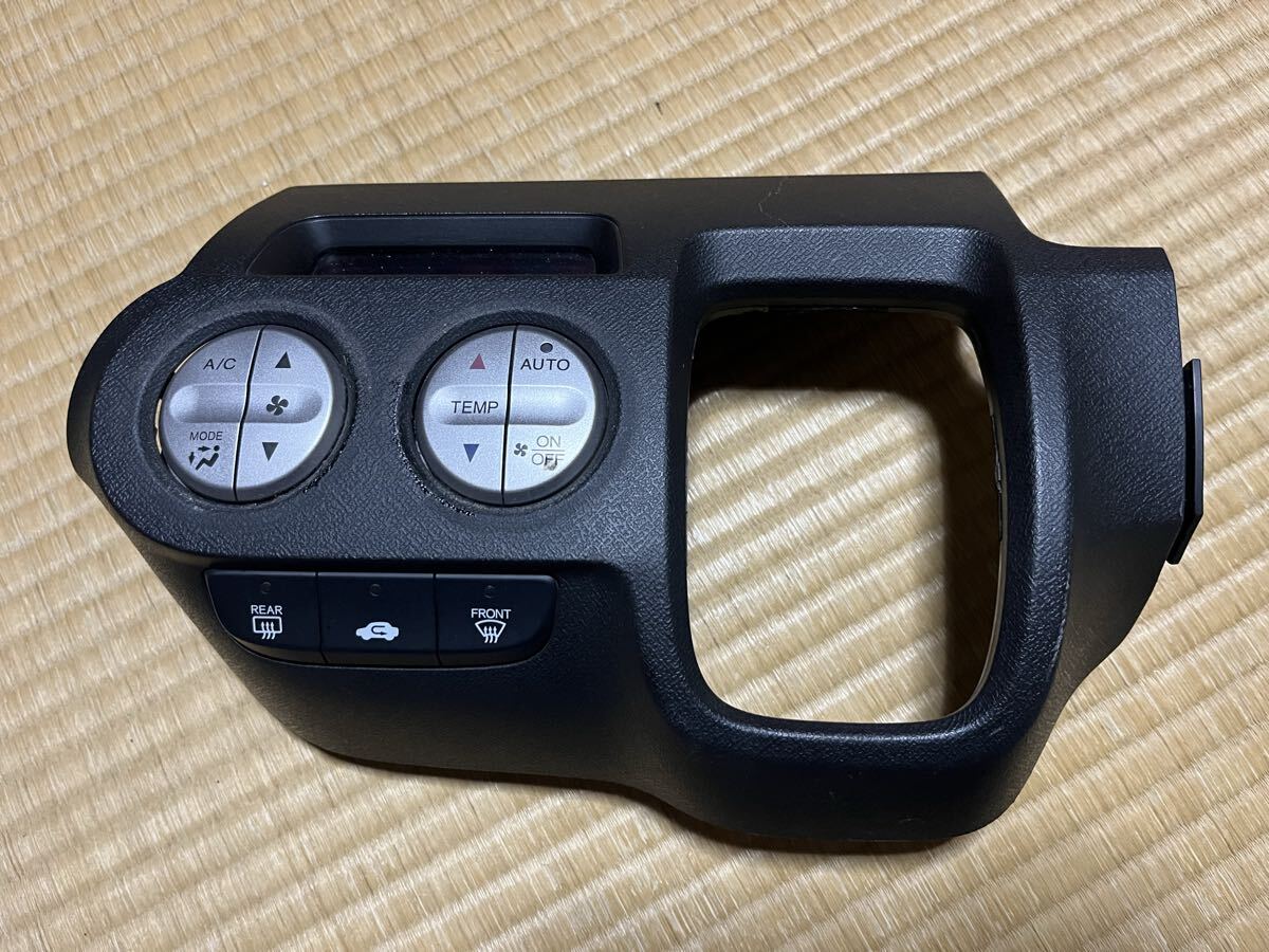 ホンダ ライフ ディーバ JC1 オートエアコン エアコン　操作 パネル スイッチ 実動車から取外し HONDA LIFE DIVA JC2