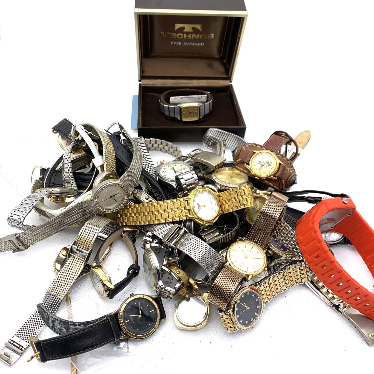 AY3468■【動作未確認】【総重量：約2kg】時計 まとめ シチズン CASIO など QZ 大量 セット販売 売り切り 現状品 1円スタート 