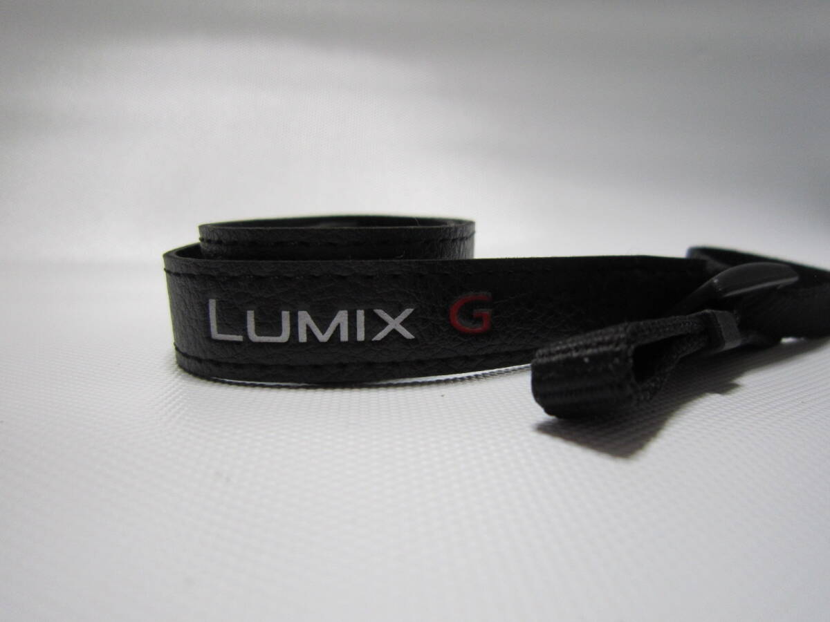 未使用美品　LUIX Gストラップ　帯15㎜　先紐10mm　細細身