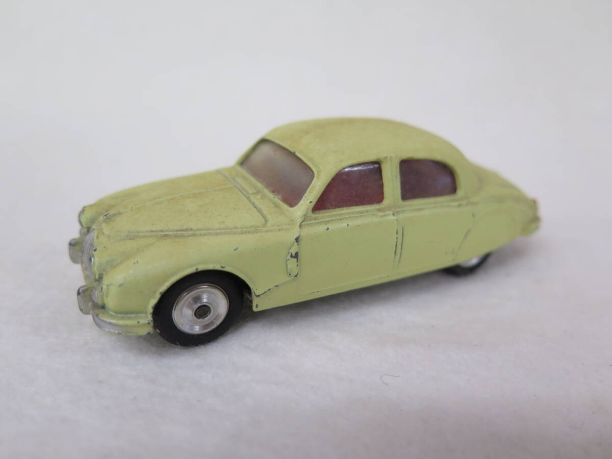 ●　ビンテージミニカー　 CORGI TOYS　JAGUAR 2.4LITRE　コーギー　ジャガー　2.4L