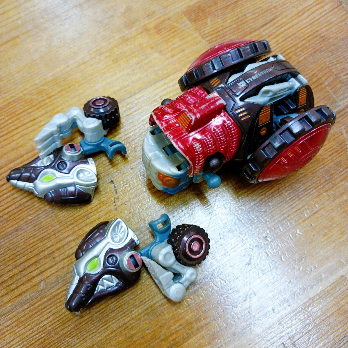 トランスフォーマー ビーストウォーズ メタルス 諜報員 メタルスラットル パーツ欠損あり ジャンク