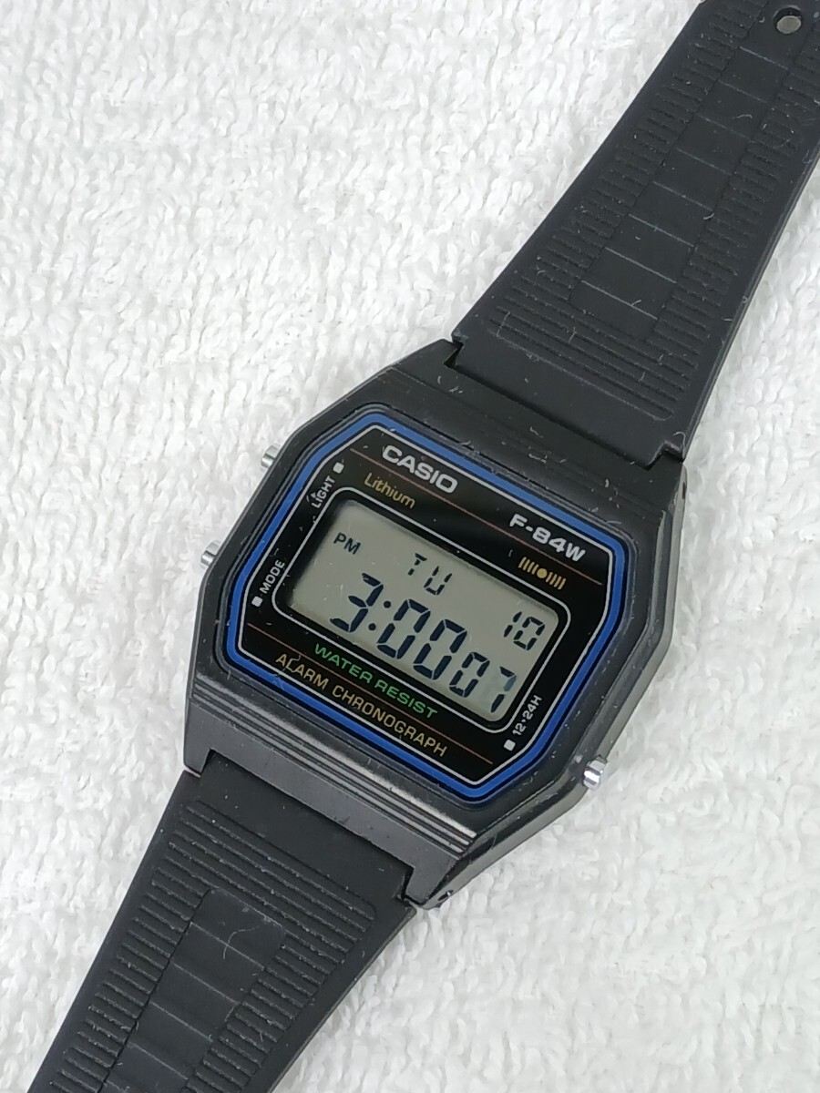 #2167 CASIO カシオ F-84W チープカシオ 腕時計 デジタル/和歌山県にて引き取り大歓迎
