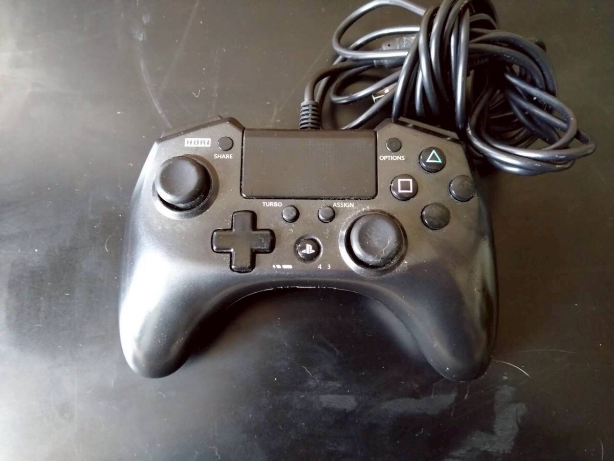 HORI PS4 PlayStation4 PLUS PAD ブラック ファイティングコマンダー 動作未確認