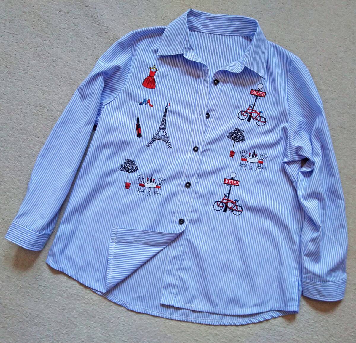 OshaLady オシャレディ☆ ブルー系ストライプ柄 フランス/パリ風刺繍装飾シャツ M-L