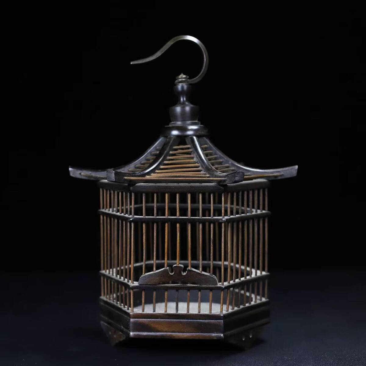 【中古文化*古銅製 六角楼閣形 飾り鳥籠 置物 文房飾り 中国古玩 骨董品 古美術品】