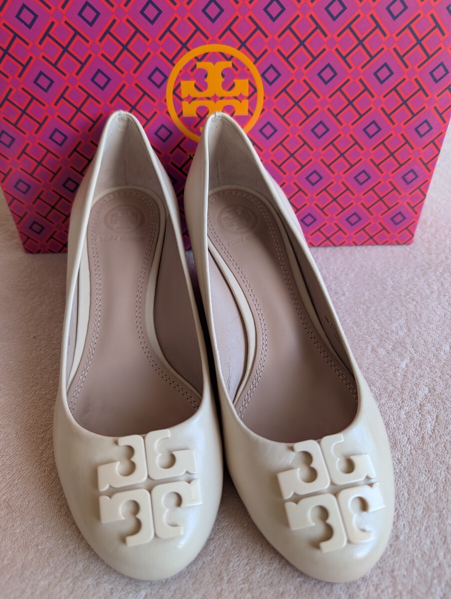定価45000円★極美品★ TORY BURCH トリーバーチ★ウェッジソール　パンプス　ベージュ　羊革　6 C 疲れにくい　歩きやすい　