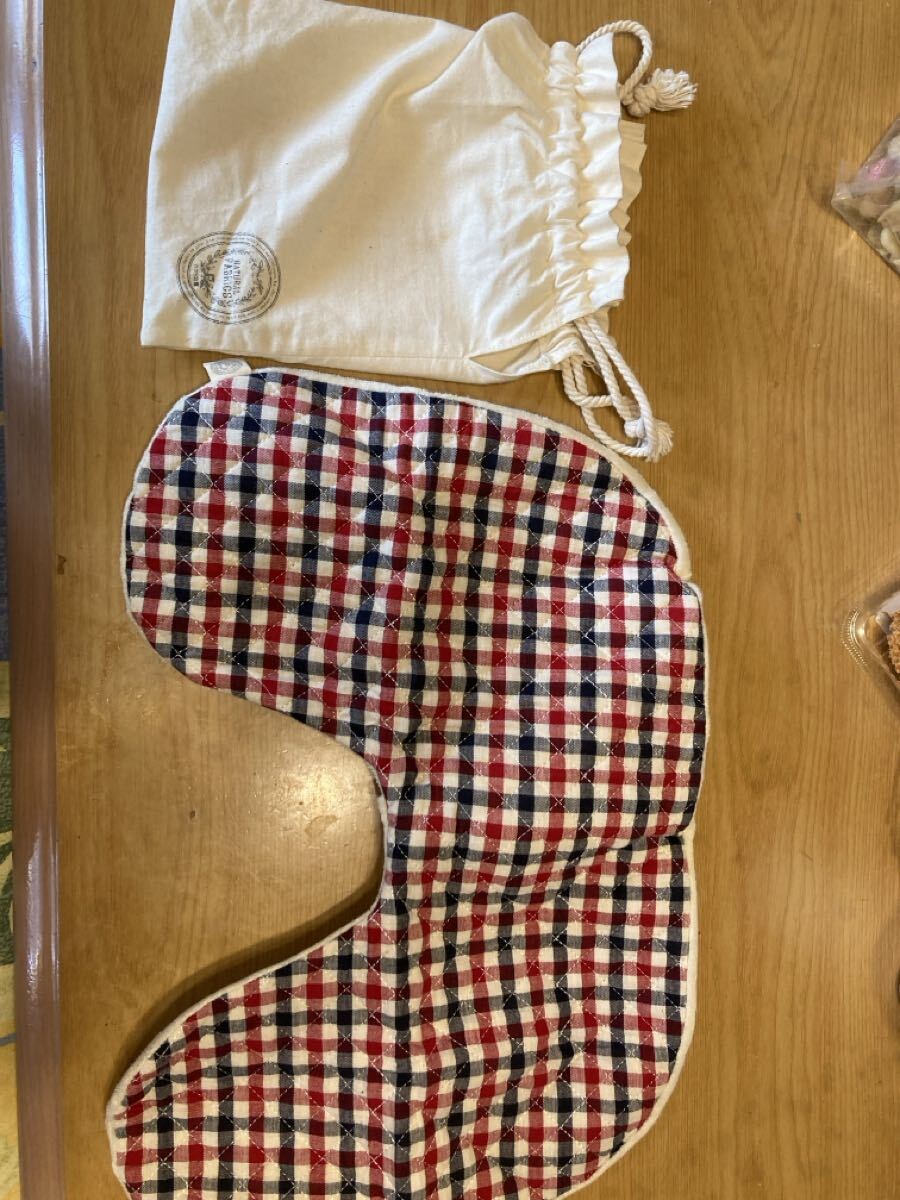 【オシャレ】ネックピロー　飛行機や新幹線での首に巻いてゆっくりリラックス