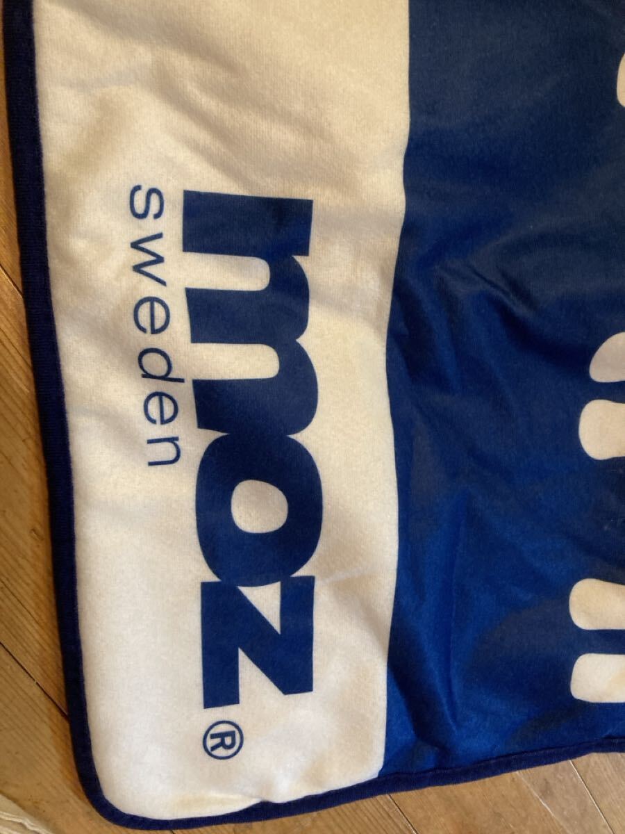 【moz sweden】モズ ブランケット ひざ掛け ブルー　未使用新品