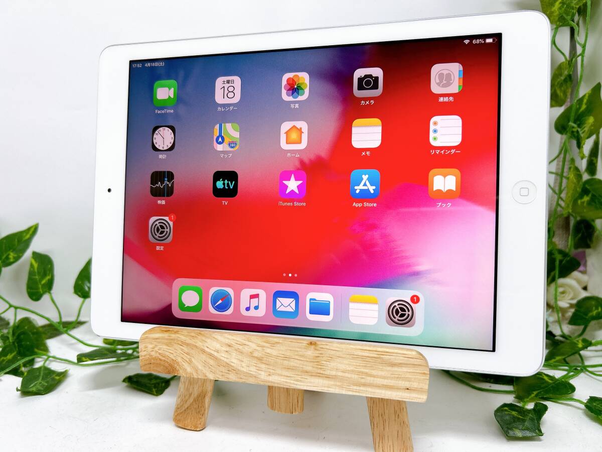 【動作品】Apple iPad Air Wi-Fi 16GB A1474(MD788J/A)シルバー/タブレット