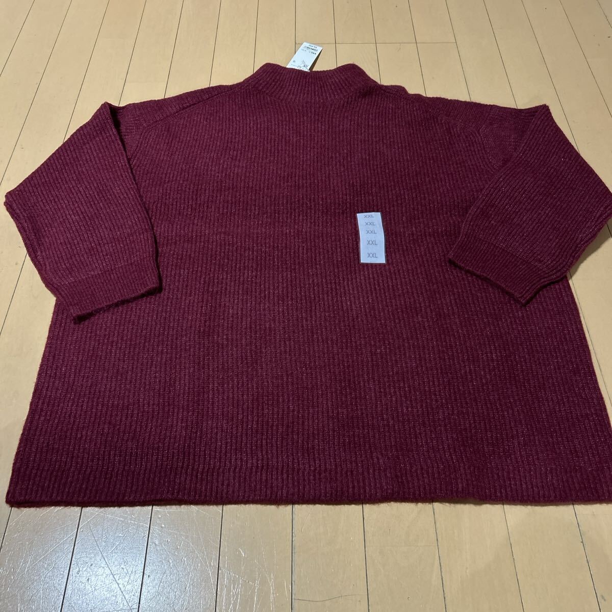 新品未使用ジーユーGUパフィータッチオーバーサイズハイネックセーターXXL