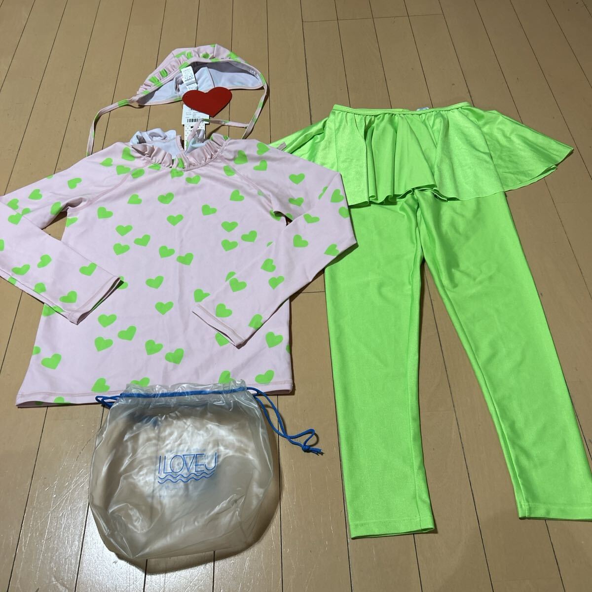 新品未使用　150サイズ水着　ILOVE J 韓国　定価5400円