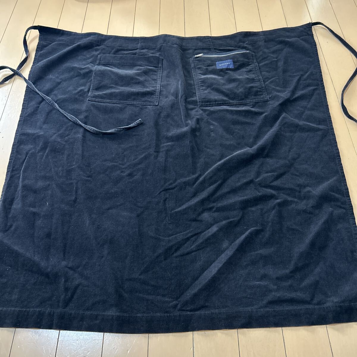 powder 黒コーデュロイエプロン 前掛け サロンエプロン