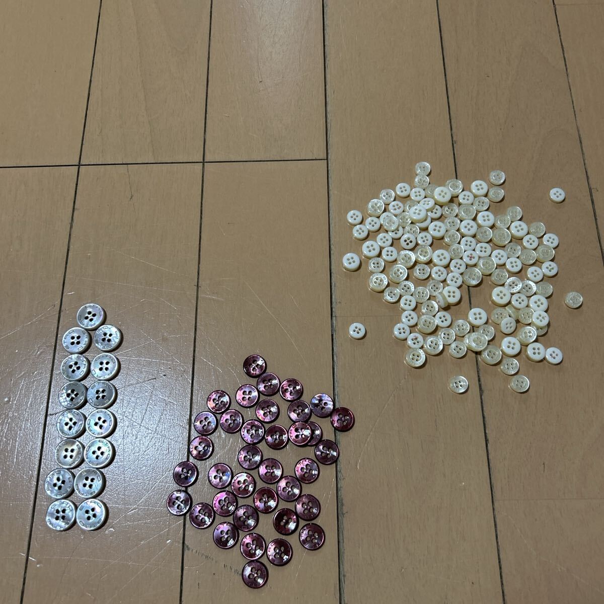 エトロETROボタンまとめ売り3種類 ボタン 手芸