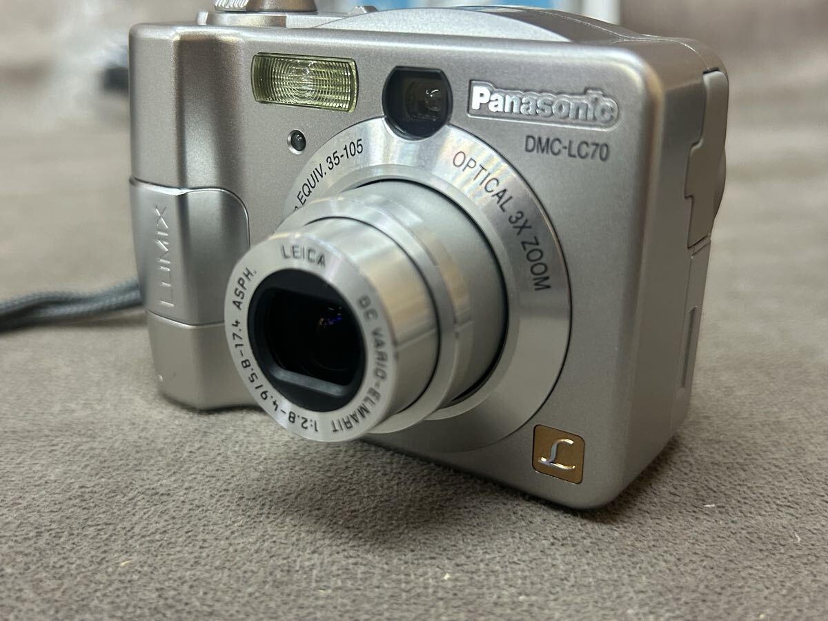 Panasonic（パナソニック）コンパクト デジタルカメラ　LUMIX　DMC-LC70【中古美品】シルバー 動作品 当時物 本体のみ